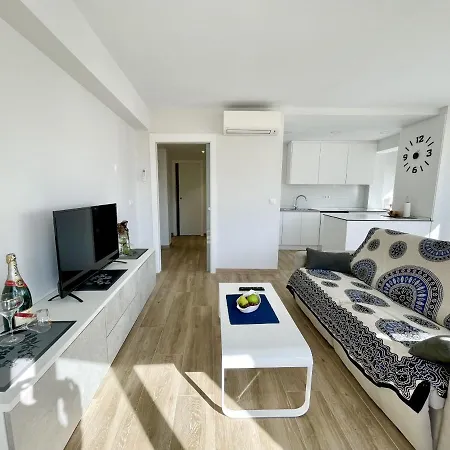 Luxury Center Apartment *